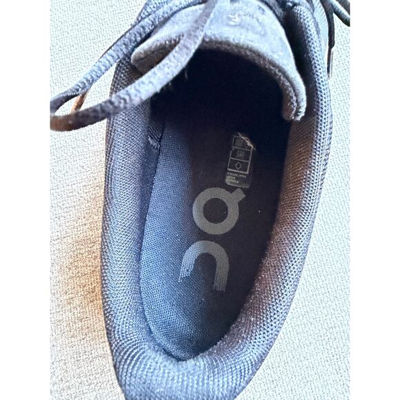 On Women's Cloud X Running Shoe Black Sz 10 Lightweight - Picture 9 of 10